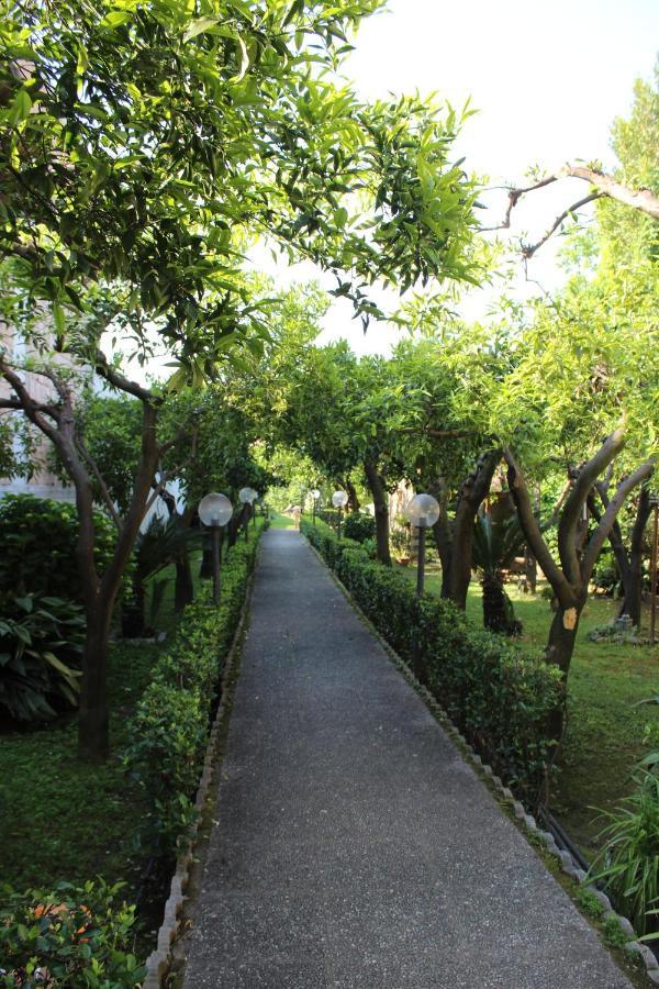 Il Giardino Degli Agrumi Caserta Exterior foto